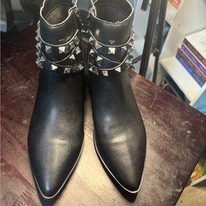 Steve Madden leather booties